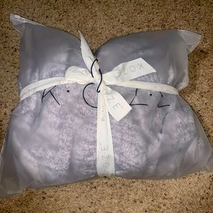 KOZE but Jaclyn Hill The Wrap Me Up Robe
